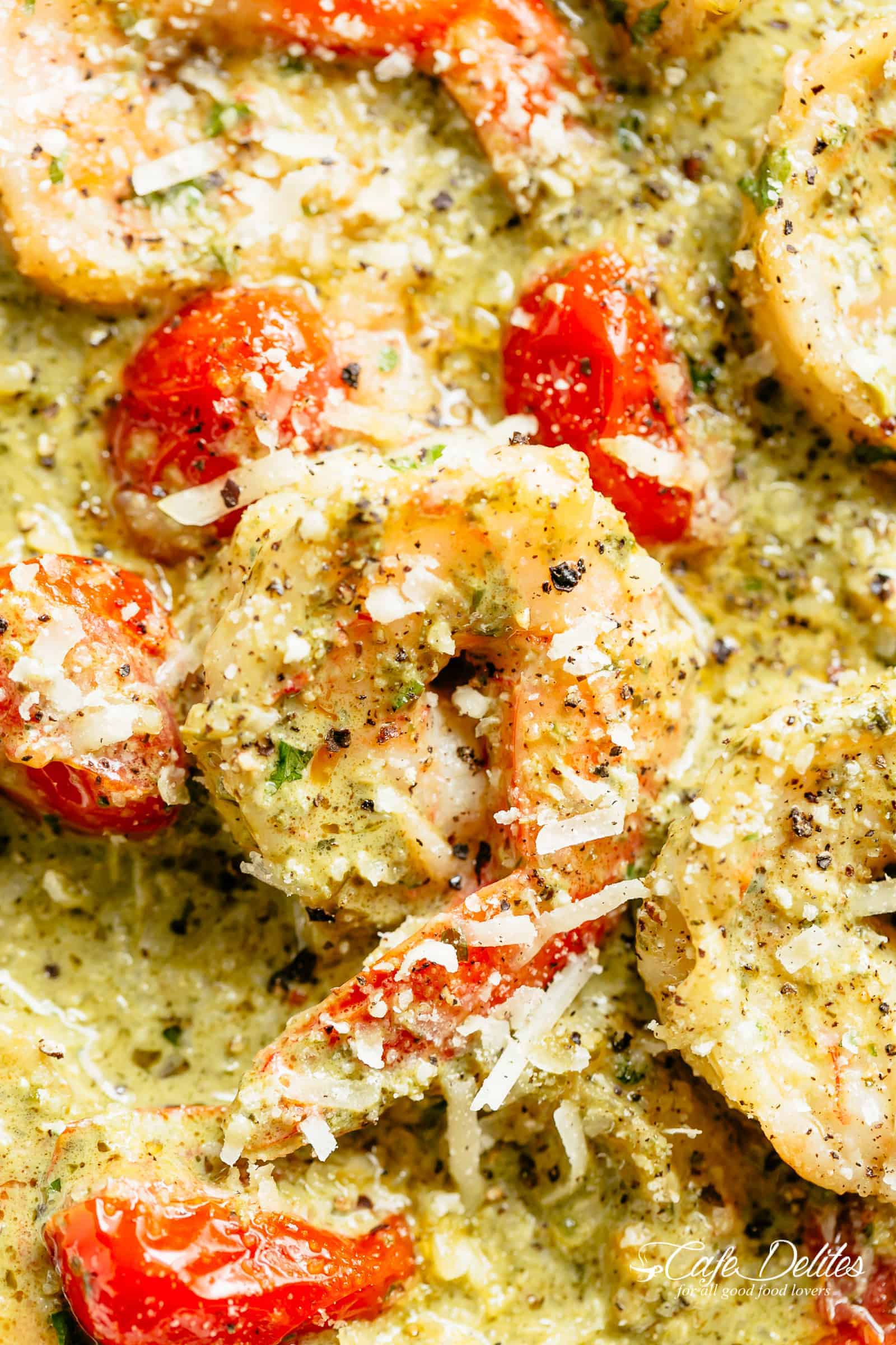Creamy Pesto Shrimp Alfredo: Low-Carb, Gluten-Free Indulgence Balanced